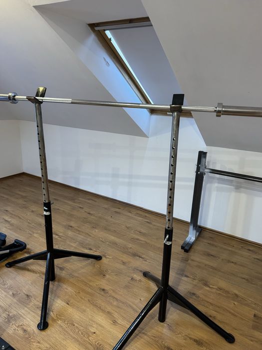 Stojaki pod sztange na silownie