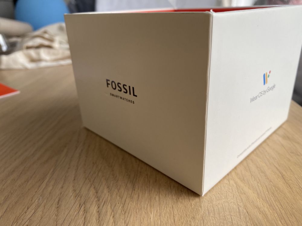 Smartwatch Fossil Venture Q model DW7F1