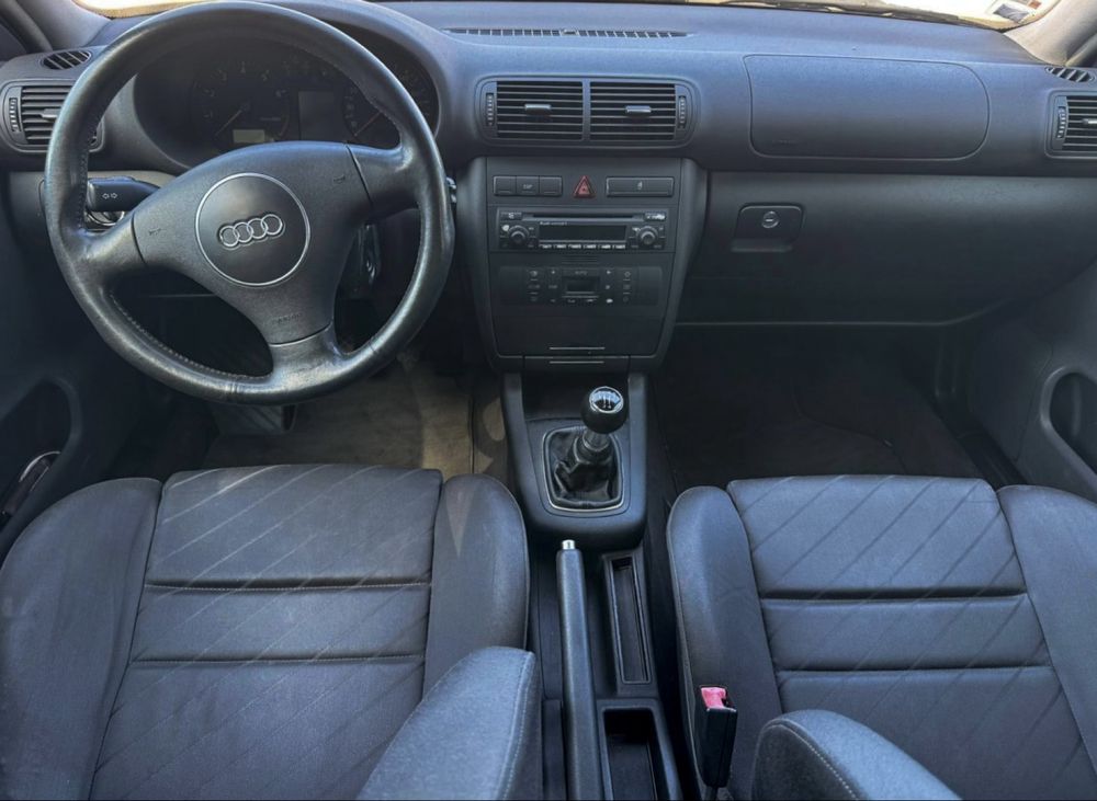 Audi A3 1.6 Aceitamos Passaporte/CPLP/ Titulo