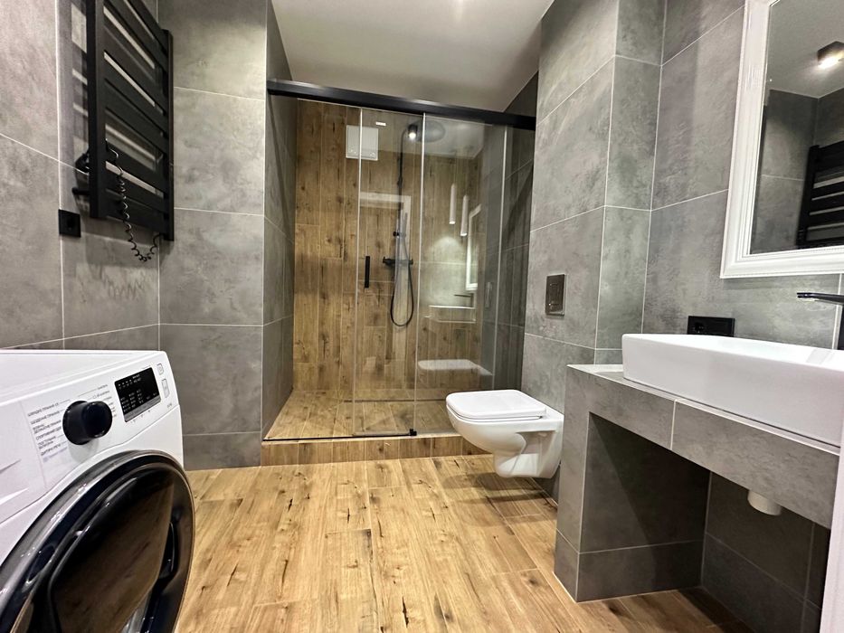 Оренда. ЖК Seven(Севен). Дніпровська наб. 18А (будинок з генератором)