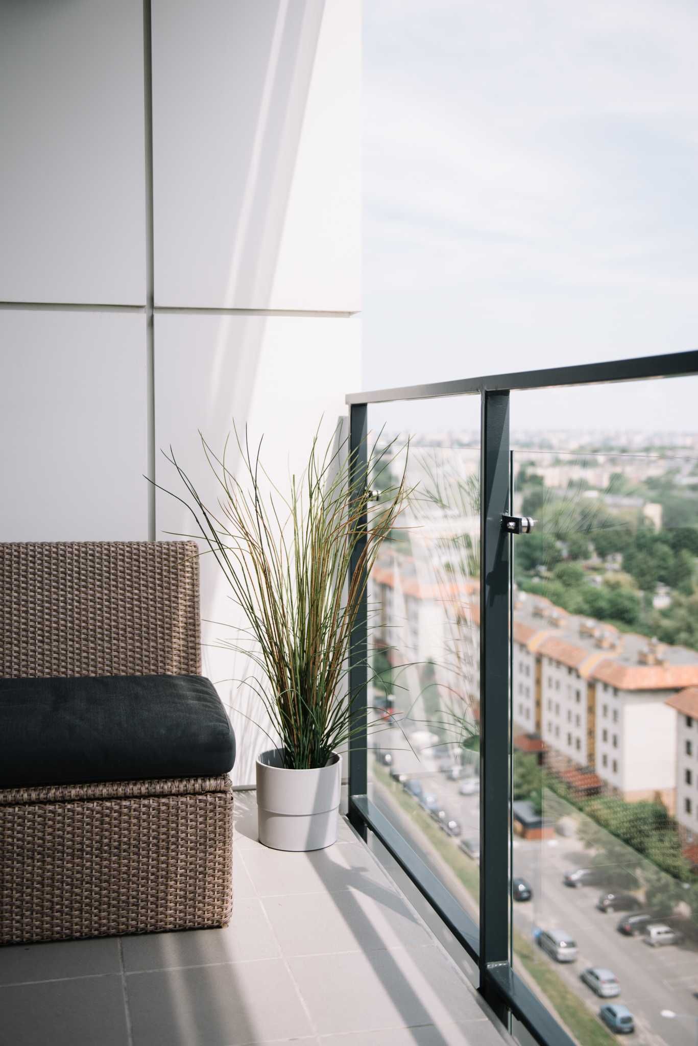 Apartament na doby Poznań 14 piętro-nocleg-piękny widok-taras-NETFLIX