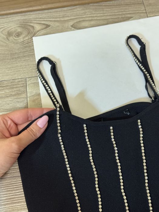 Топ зі стразами