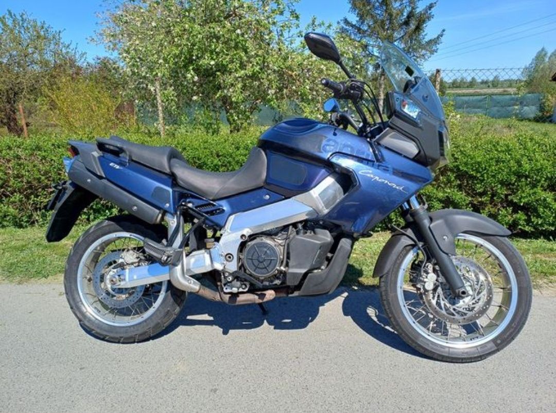 Aprilia Etv 1000 Caponord 
Odpala i jeździ ale jest uszkodzony licznik