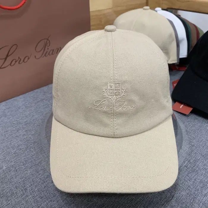 Кепка чоловіча Loro Piana