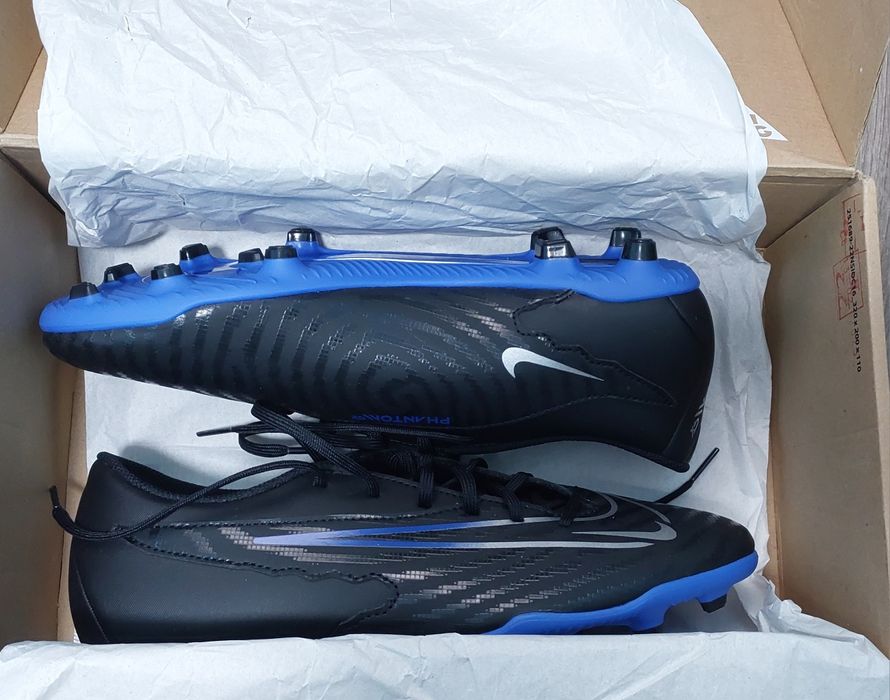 Футбольні бутси Nike Phantom GX