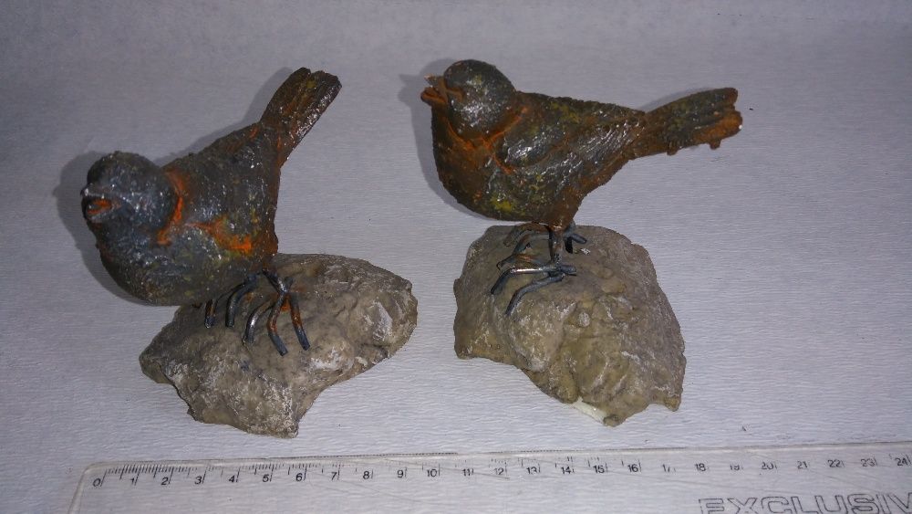 Ptaszki wykonane z metalu , ręcznie wys. ok. 15 cm. cena 1 szt. 300 zł
