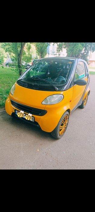 Mercedes-Benz Smart 2002 года автомобіль