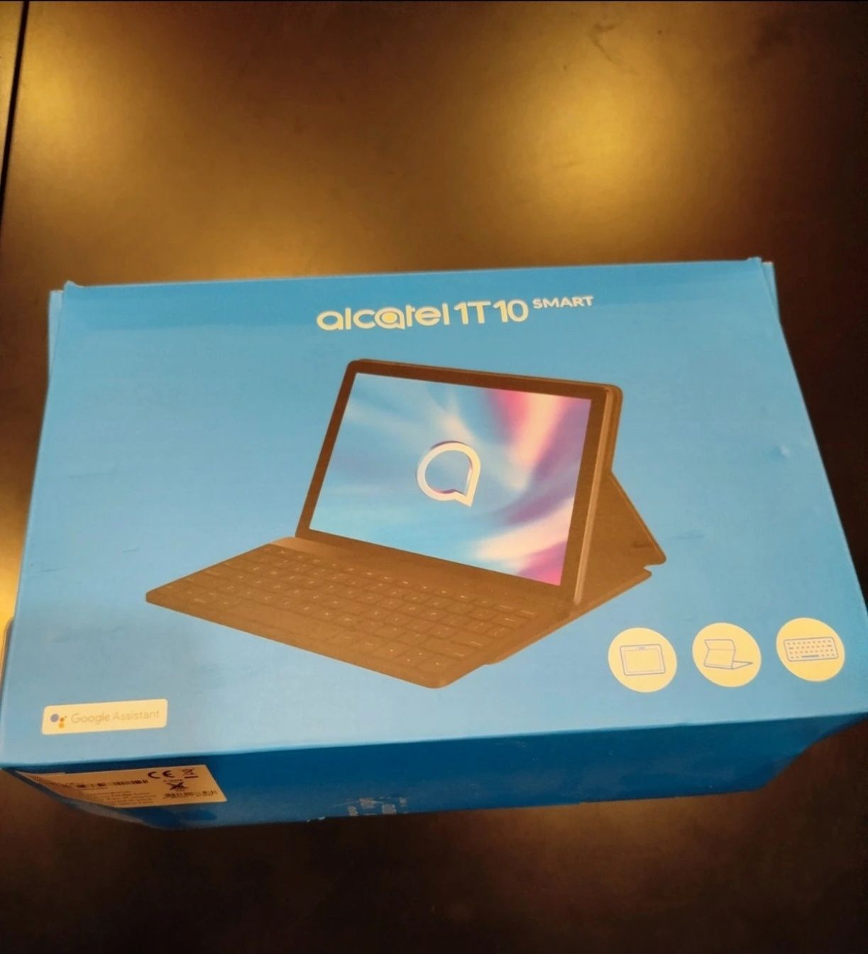 Tablet Alcatel com teclado e capa