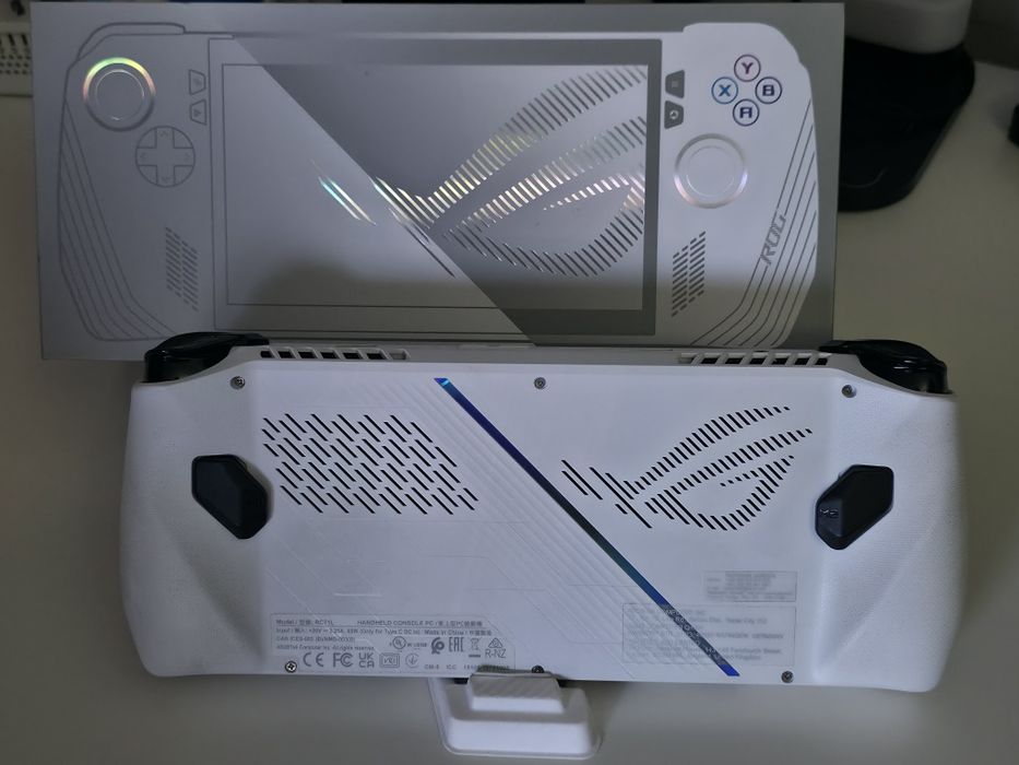 ASUS ROG Ally Z1 – Como Nova + Caixa + Acessórios Originais