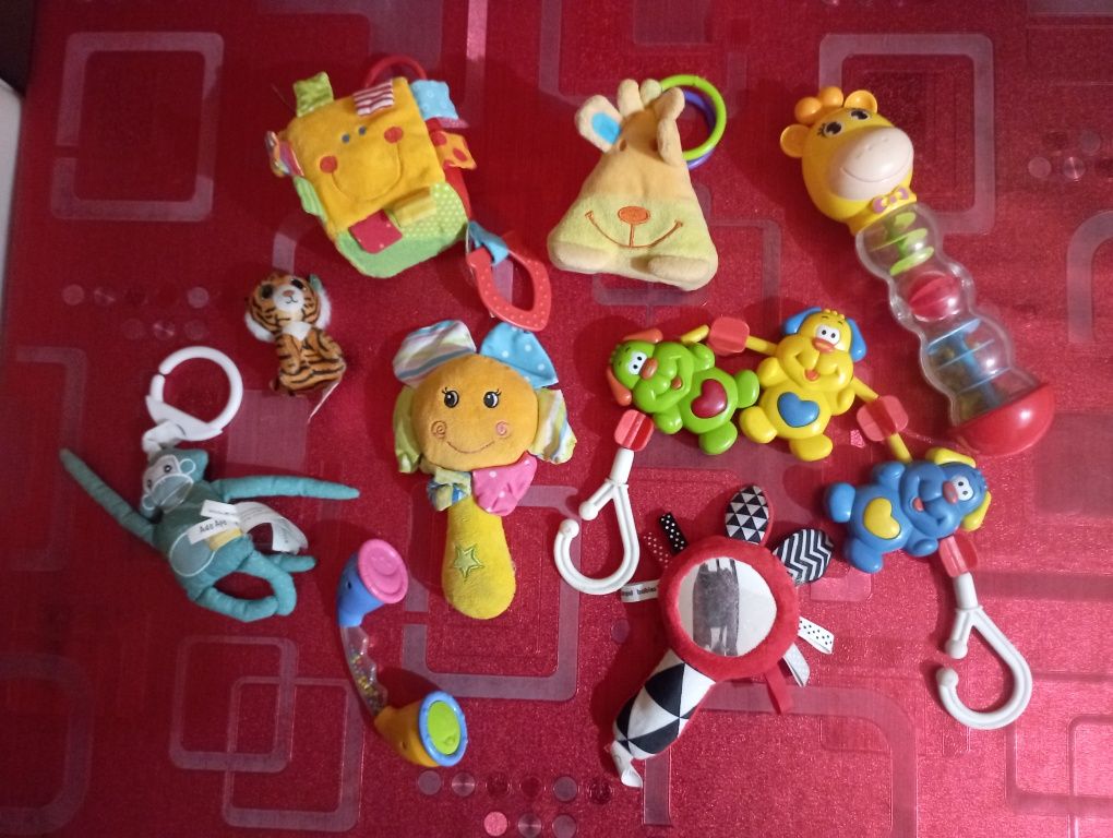 Karuzela i zabawki dla niemowląt