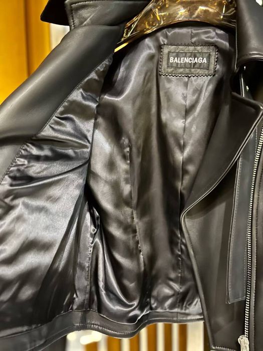 Куртка натуральная кожа Balenc*ga