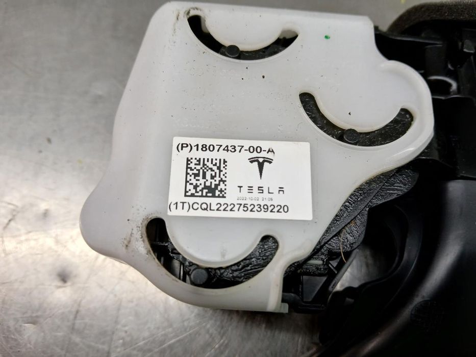 Motor da comporta da sofagem TESLA Model 3 (5YJ3)