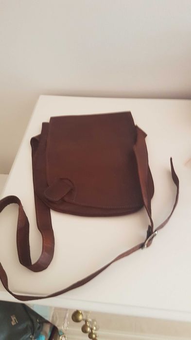 Bolsa em pele nova