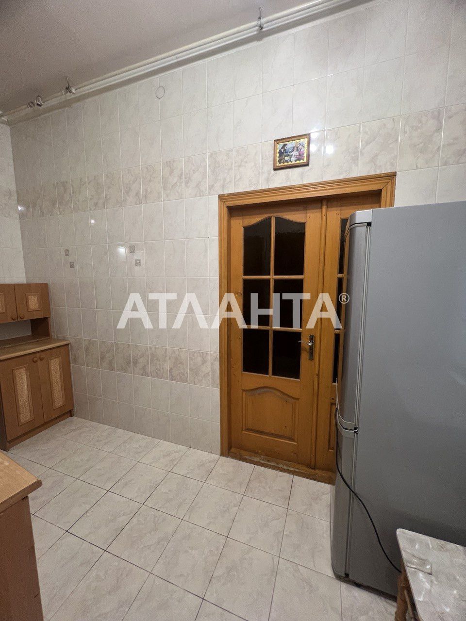 3 кім, 2 поверх, Центр,  вул. Шептицького