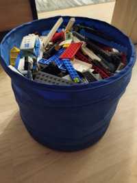 Kosz klocków LEGO