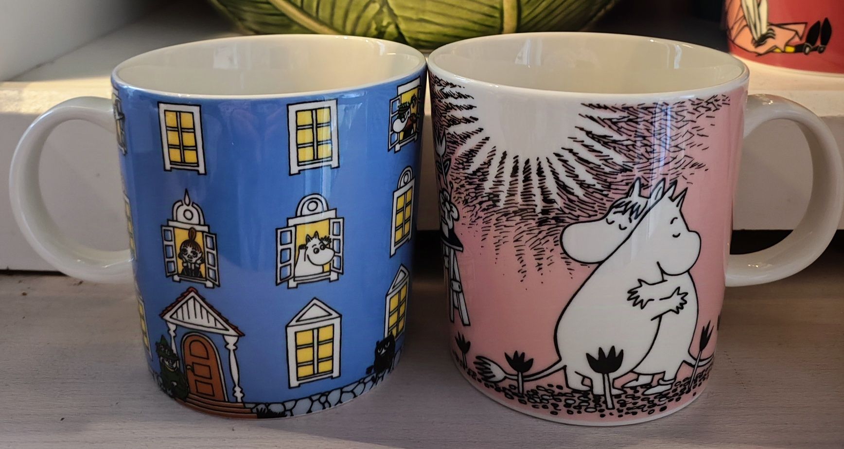 ARABIA MOOMIN Muminki 2kubki niebieski domek i różowy z serii Miłość
