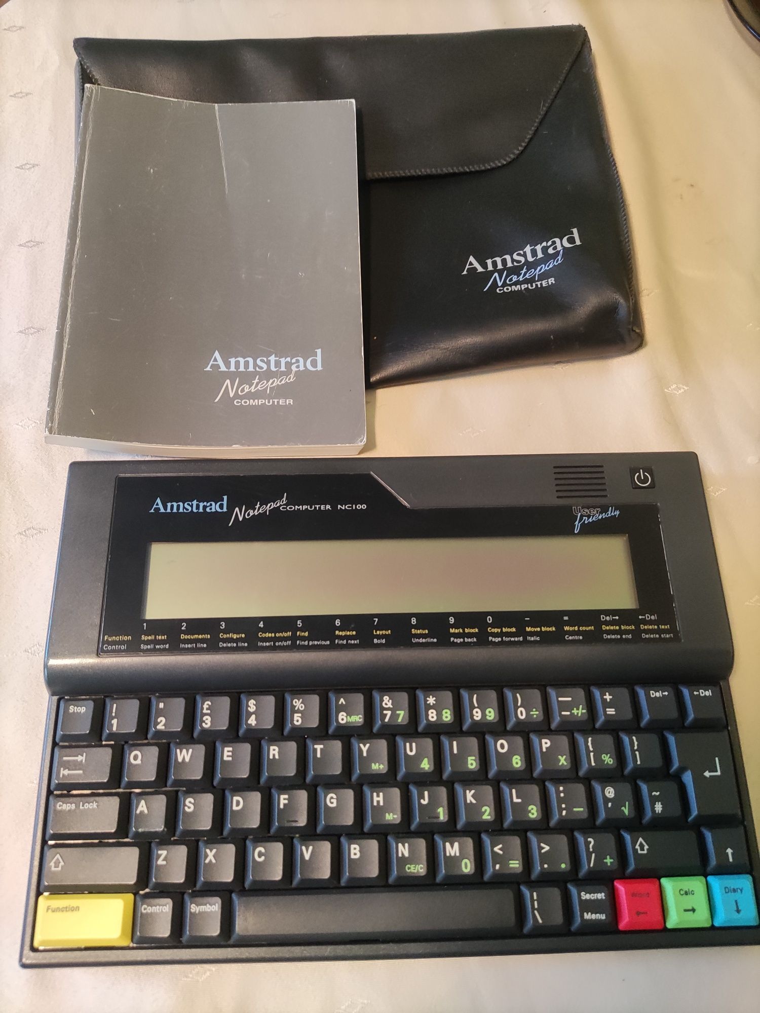 Amstrad notepad computer nc100 vintage tablet laptop Lata 90! Super !