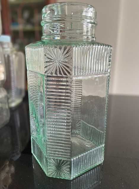 Frasco de vidro  muito decorativo