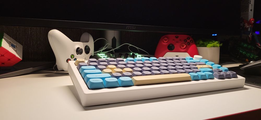 Механичечкая клавиатура (КАСТОМ РУЧНОЙ РАБОТЫ)