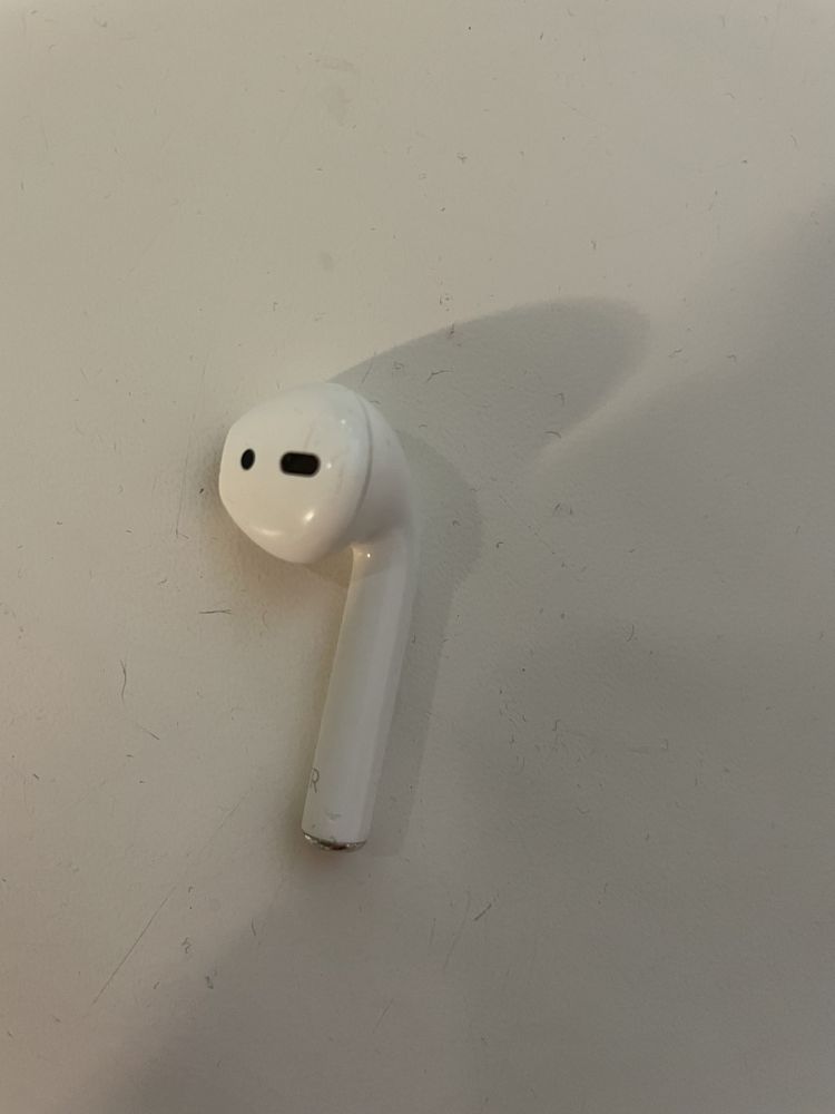 Навушники Apple AirPods A1523