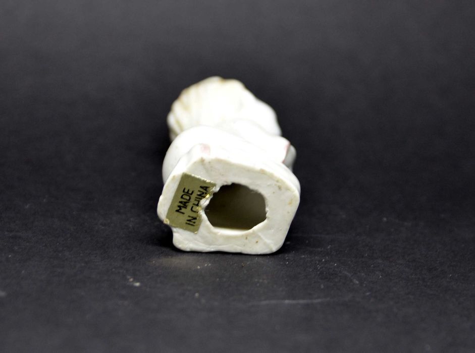 Porcelanowa Figurka Mały Aniołek Lata 80. Niesygnowana