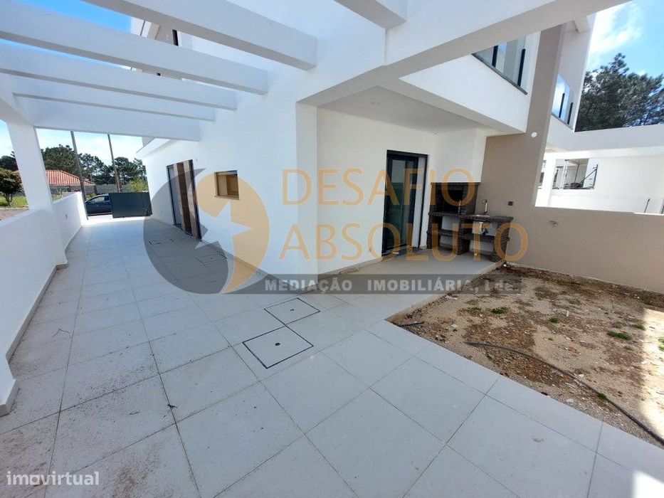 Moradia Geminada T3 Duplex. Pinhal do General