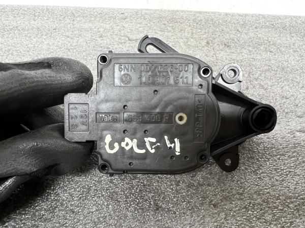 Motor da comporta da sofagem VOLKSWAGEN Golf IV (1J1)