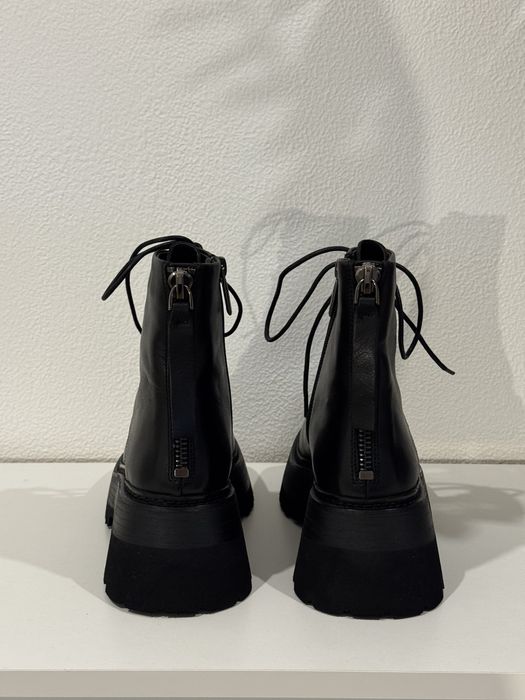 Шкіряні черевики на байці