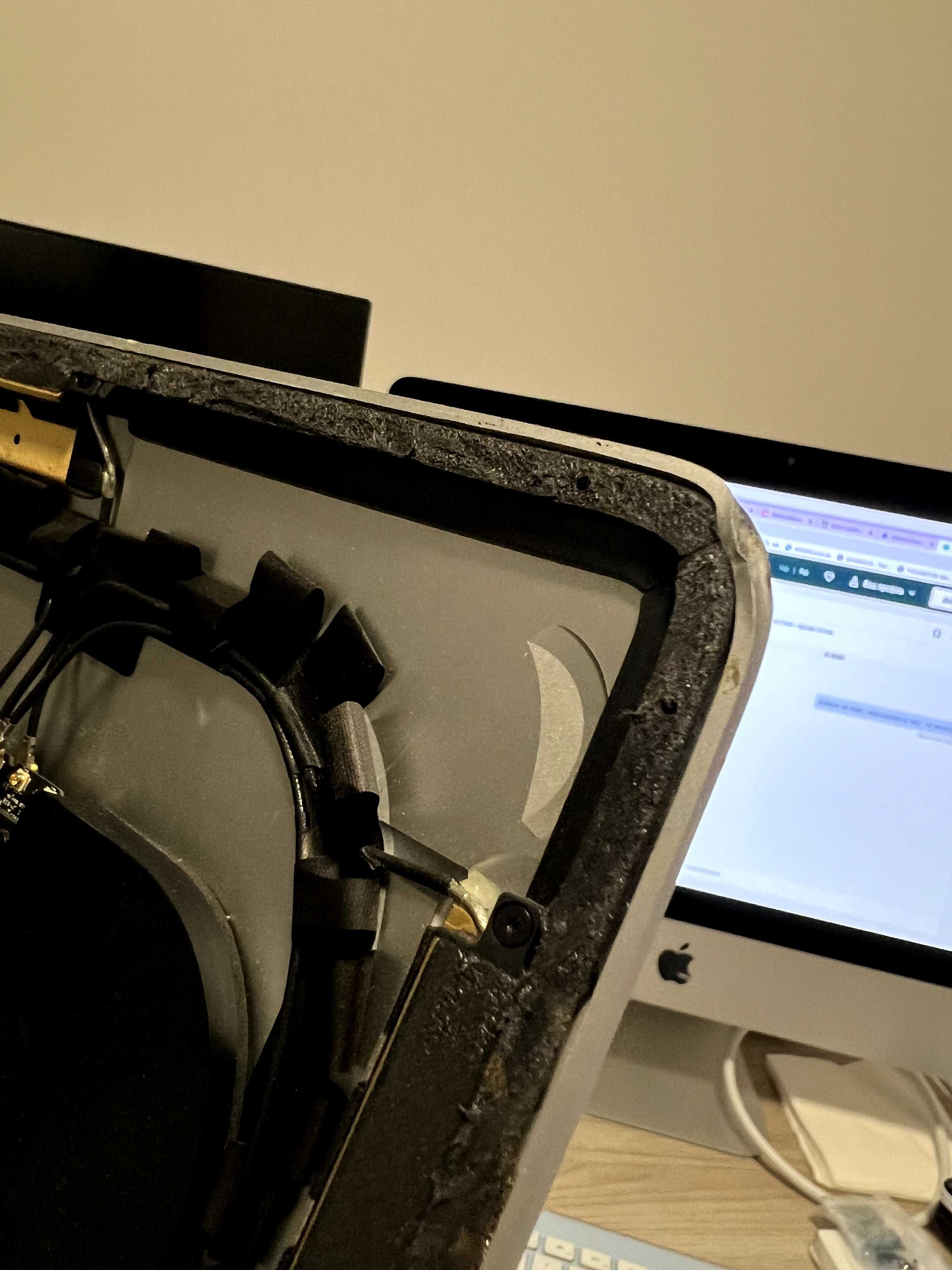 Imac 21.5 2013 на відновлення або запчастини