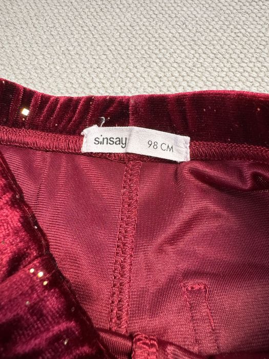 Świąteczne legginsy Sinsay rozmiar 98cm
