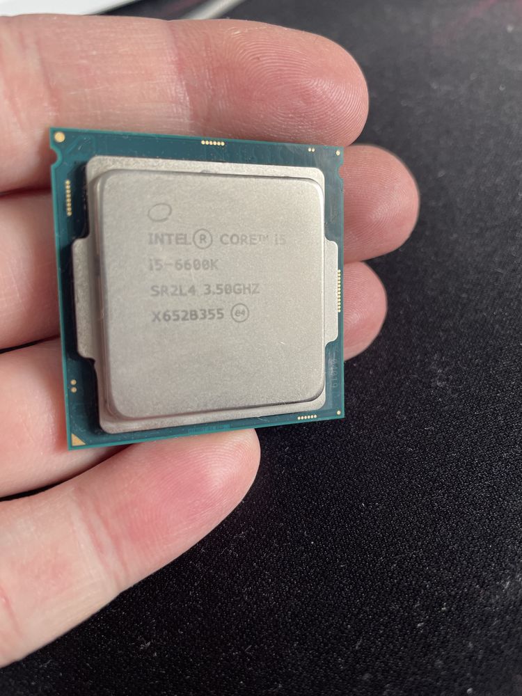 Intel Xeon E3 1230 / Core i5 6600k