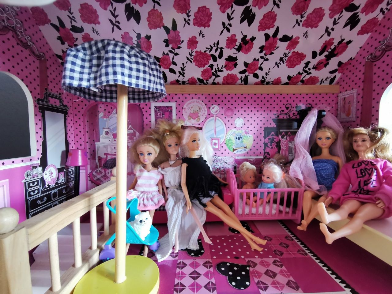 Duży domek Barbie