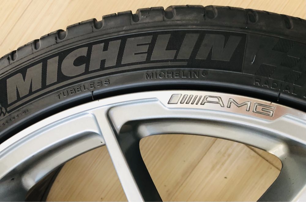 Jantes Amg com pneus Michelin novos