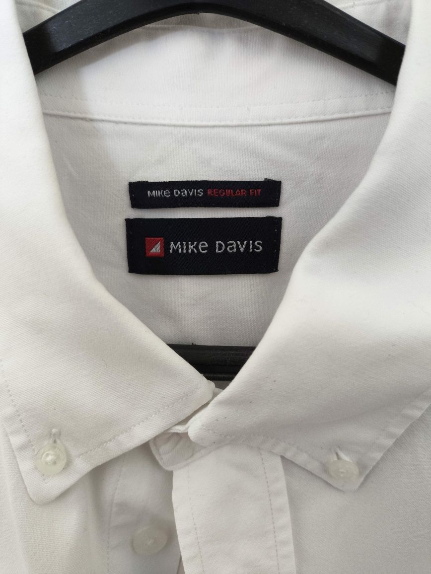 Camisa Mike Davis