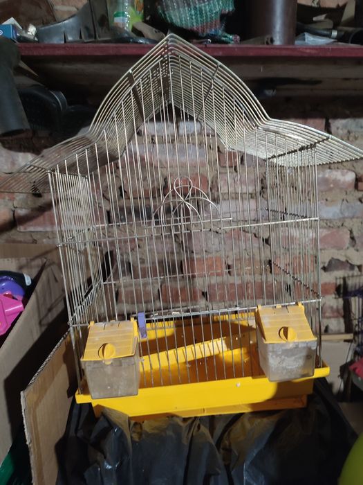 Клітка для папуги