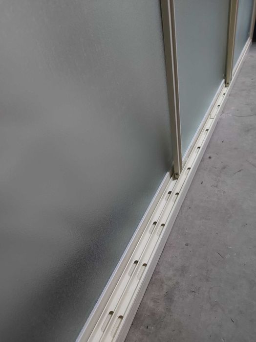 Resguardo de banheira aluminio em bom estado.