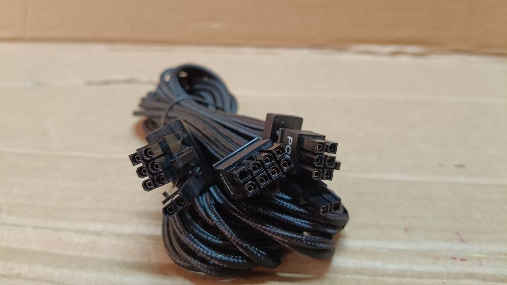 CORSAIR  Premium Kable PCIe z pojedynczą osłoną