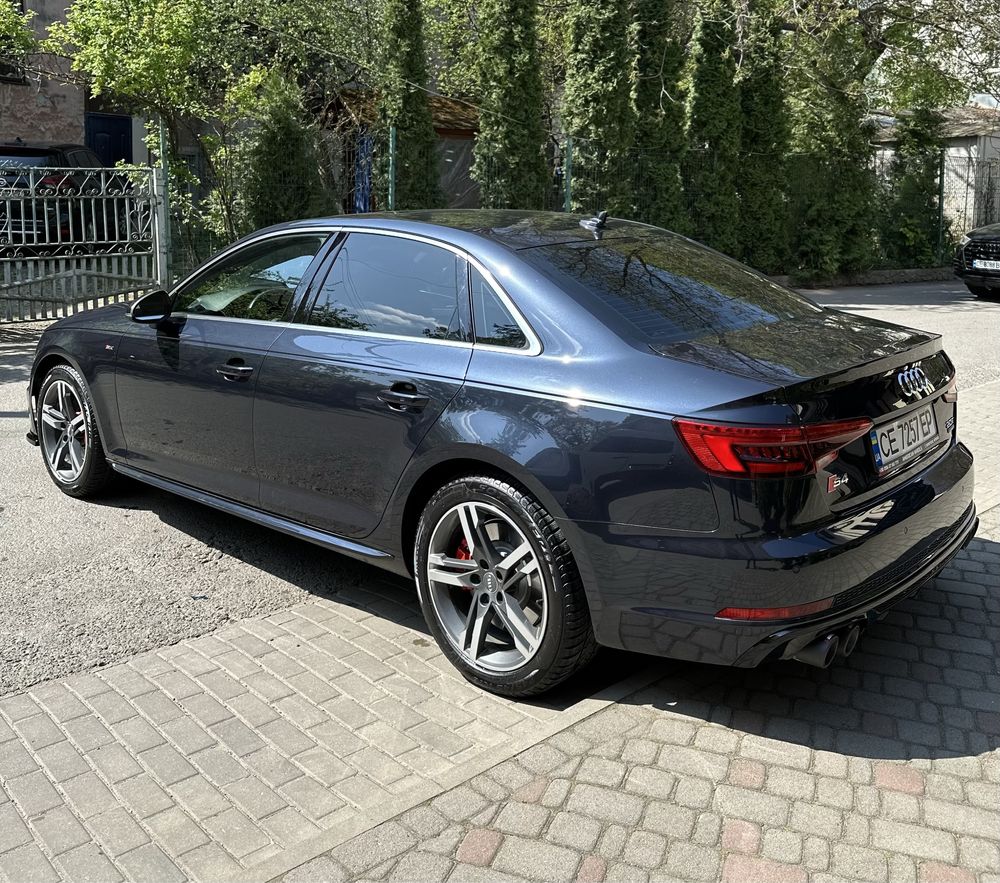 Audi a4 s-line Premium Plus