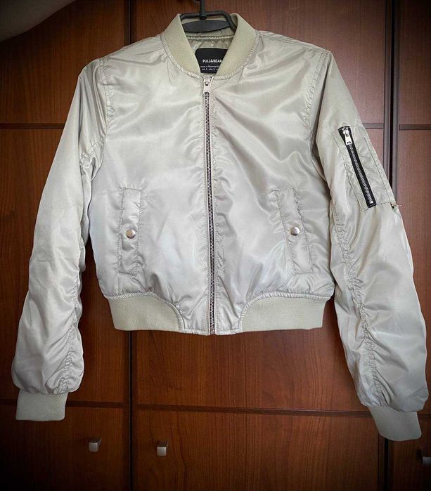 Жіночий бомбер Pull&Bear S