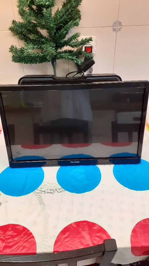 Monitor.........