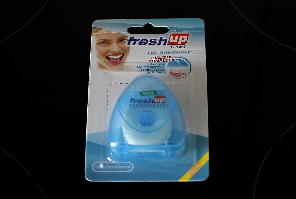 Зубна нитка Trisa Fresh UP м'ятна 50 м Floss зубная нить