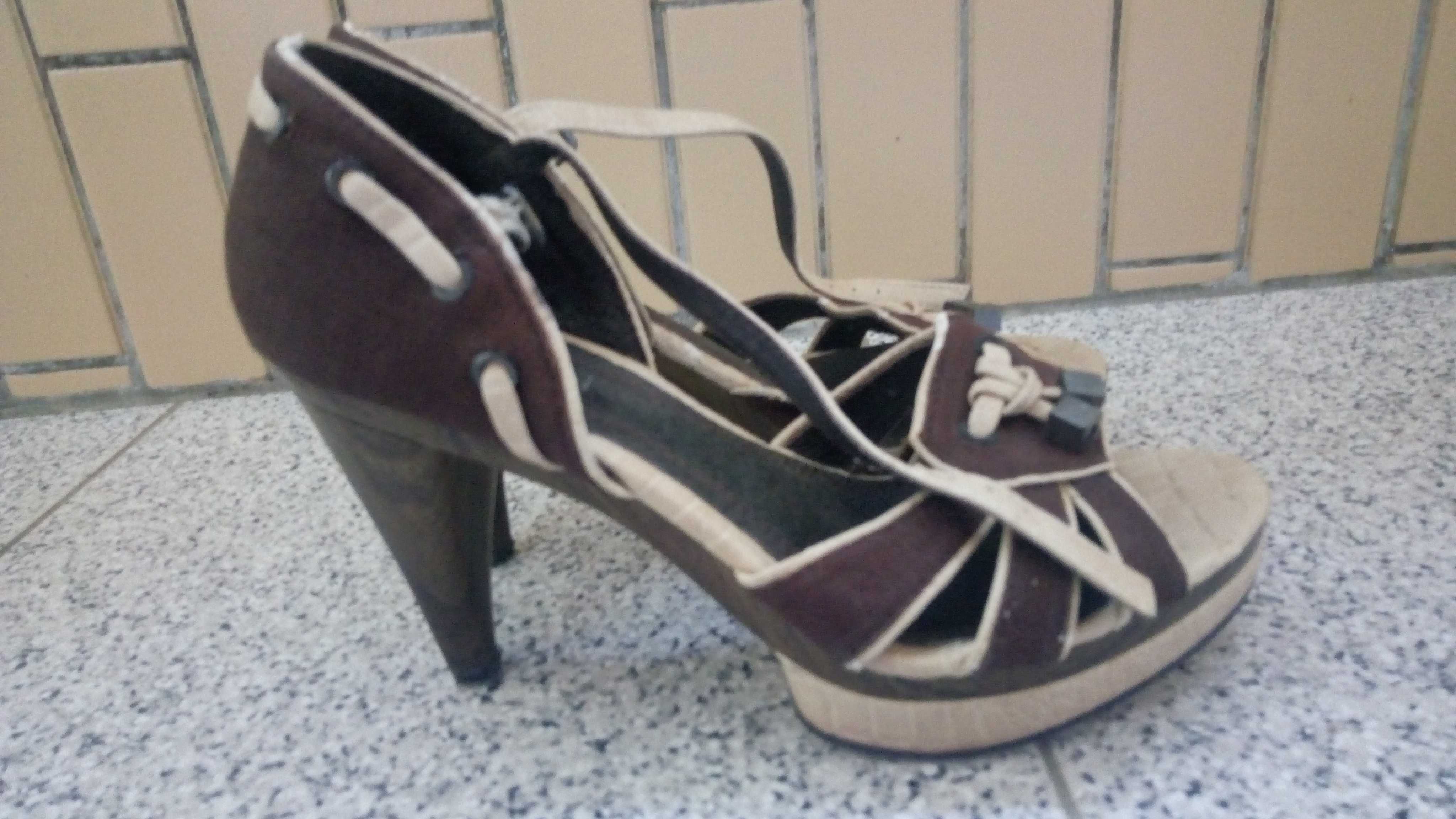 Sapatos e sandálias de senhora Tamanho 35 e 37