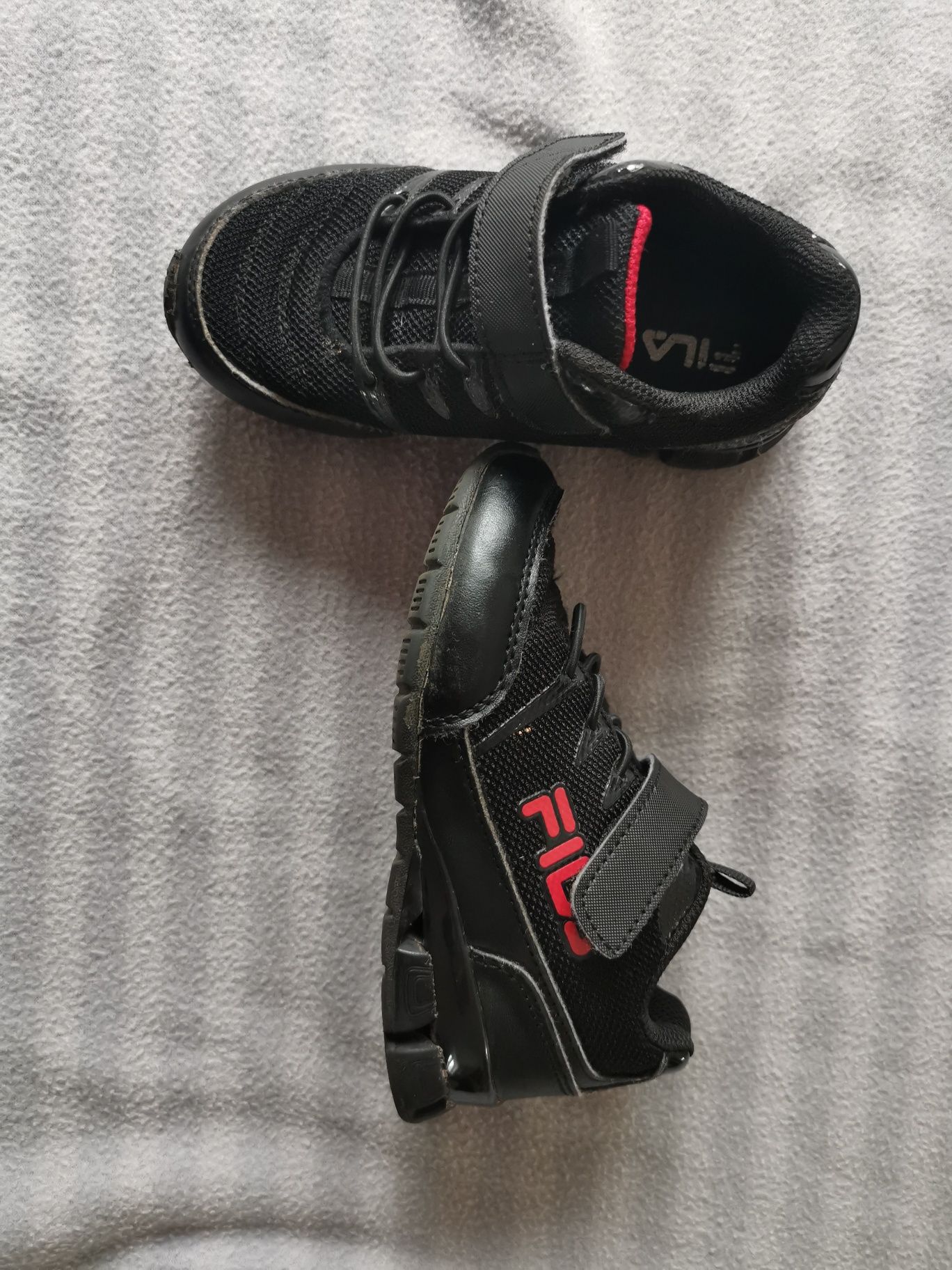 Sprzedam buty dziecięce FILA roz. 27 /adidasy dla chłopca