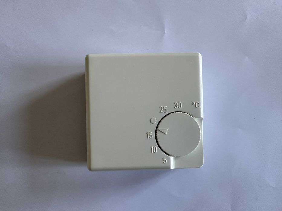 Termostat pokojowy do ogrzewania RTR-E 3521/16A Eberle