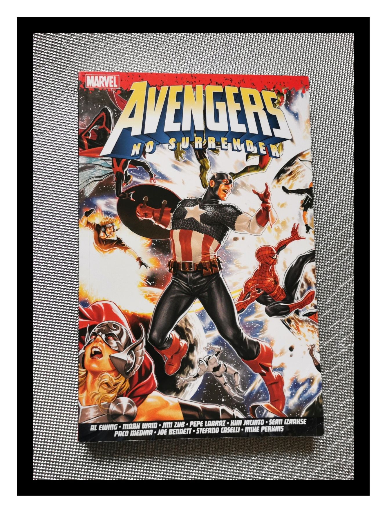 Komiks Marvel's Avengers: No Surrender (język angielski) #książka