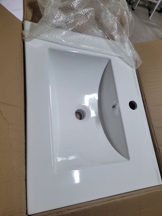 Umywalka łazienkowa 60cm PRETO MIRANO