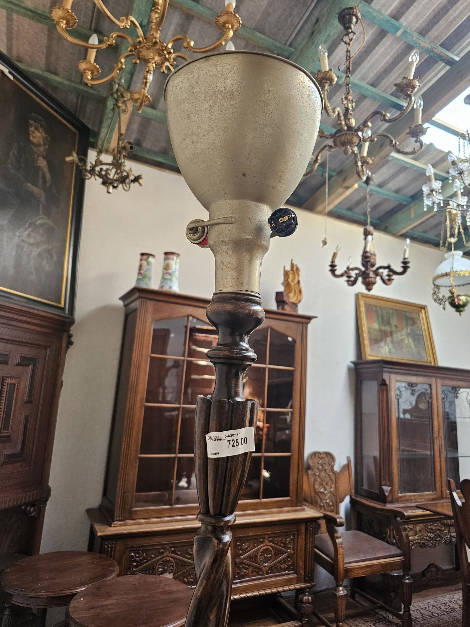 Industrialna lampa podłogowa na drewnianej nodze  #1328 Stylowy Węgrów