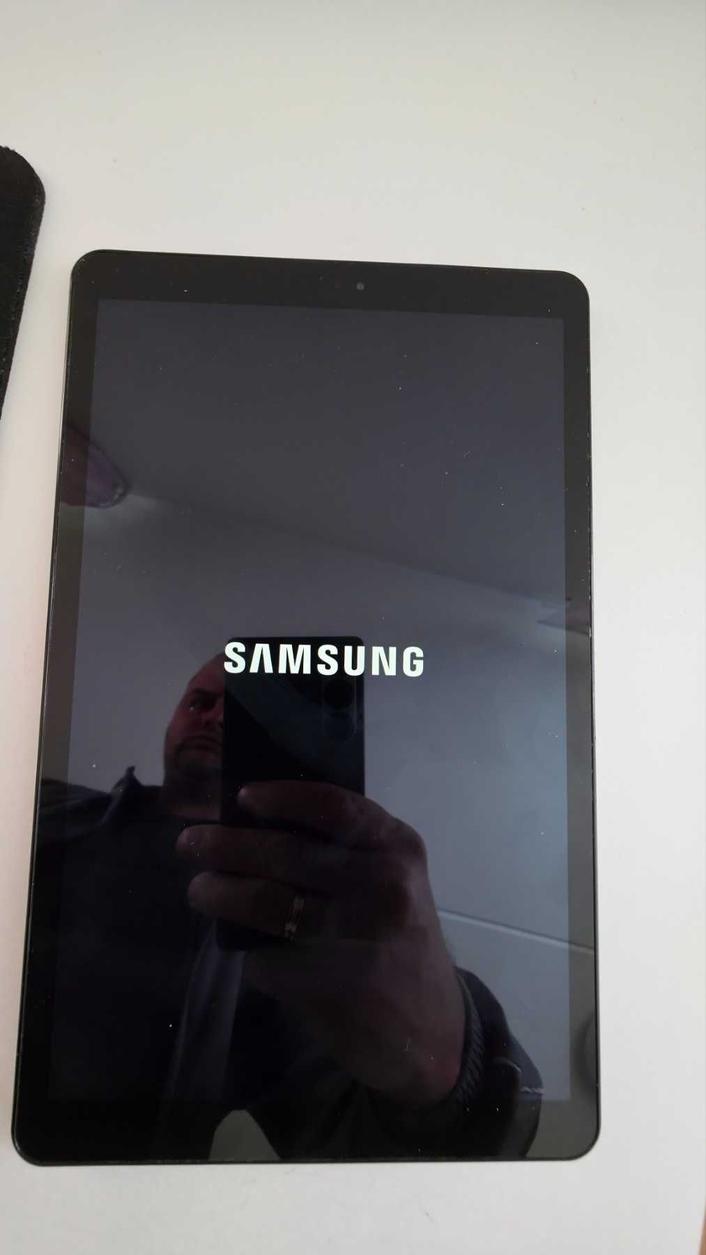 Продаю планшет Samsung Galaxy Tab A 10.5)