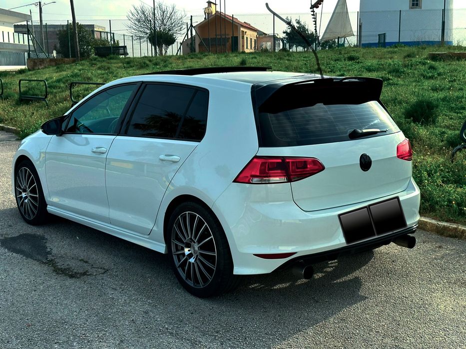 VW GOLF 7 Branco Rline 1.6 Gasóleo de 2013 com 152.460km
