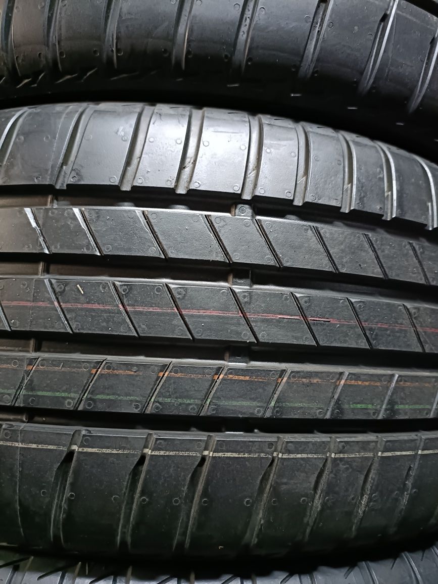 Pneus  215/45/17